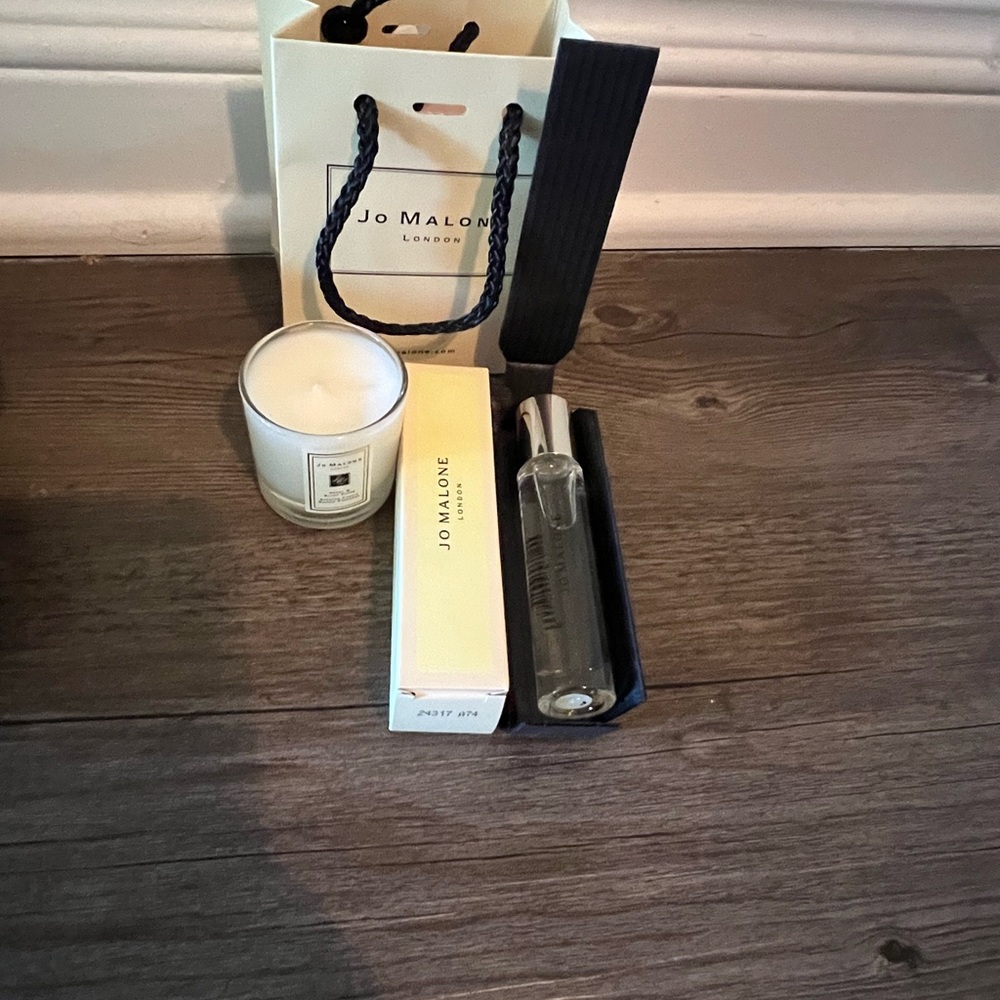 Jo Malone Frangipani Flower cologne 10 ml and White Candle Set - Picture 6 of 8